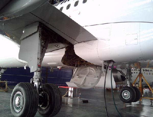 Civil - Large Aircraft Landing Gear Maintenance